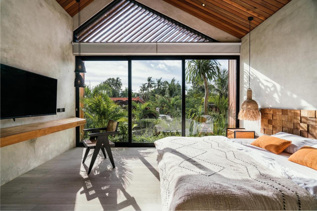 Blacksand Pererenan Villa Canggu