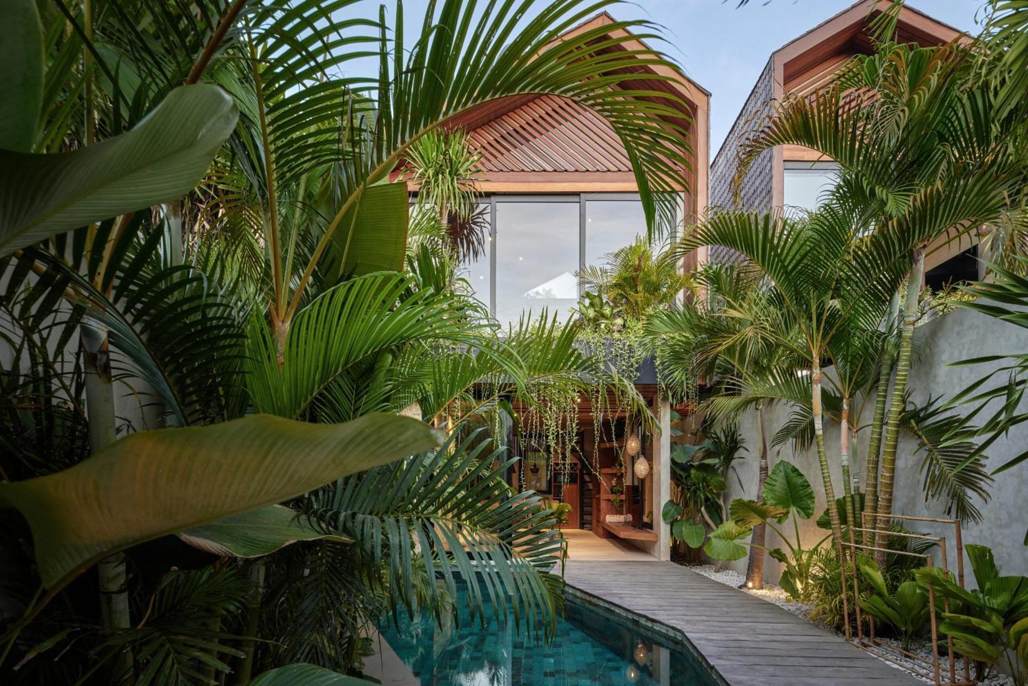 Blacksand Pererenan Villa